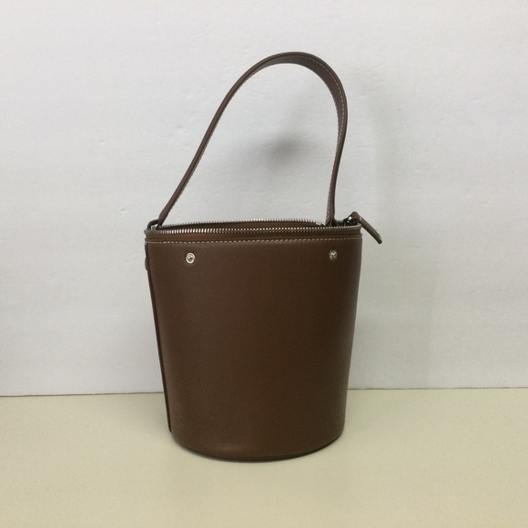 Vasic Eden Leather Bucket Bag - Picture 7 of 15